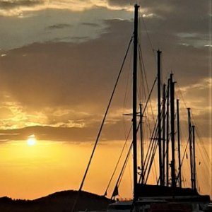 Sonnenuntergang im Hafen von Sibenik