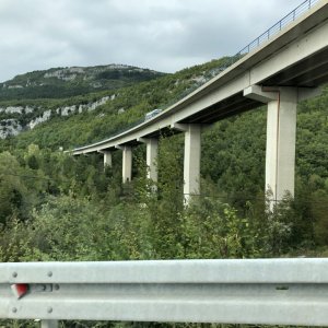 Istrien: Učka Gebirge > Brücke zum Tunnel